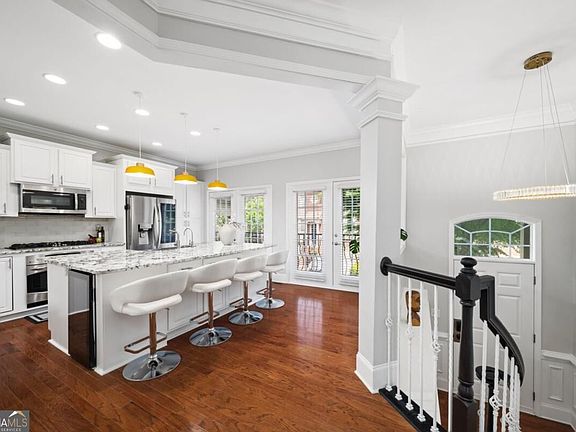 5th image of 2872 Overlook Way #2872