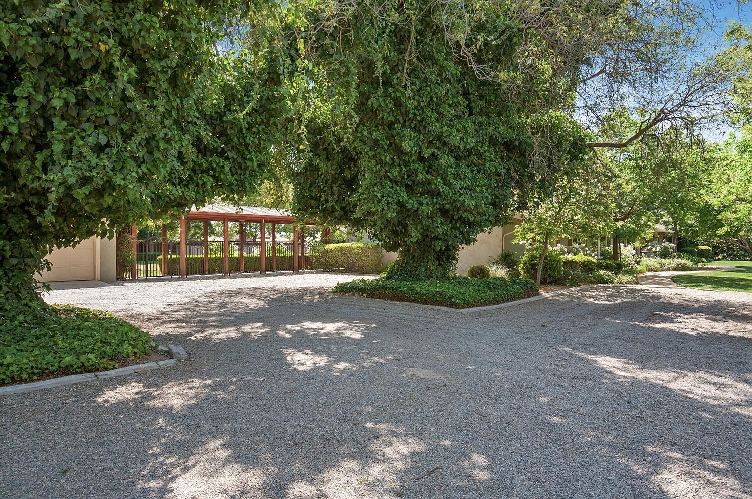 9472 N Minnewawa Ave, Clovis, CA 93619 Zillow