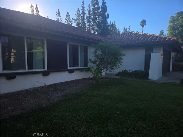 955 Le Conte Dr, Riverside, CA 92507