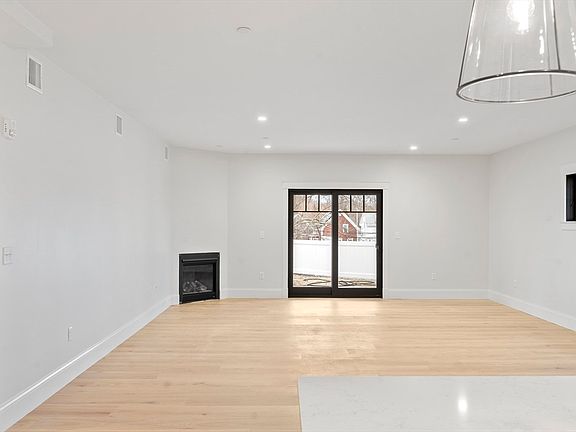 5th image of 134 Court St #14