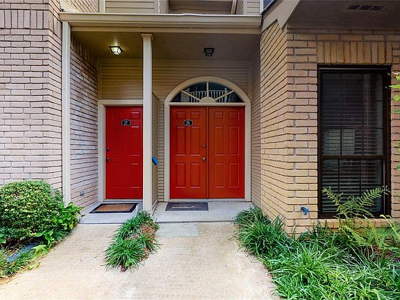 3rd image of 7350 Kirby Dr APT 26