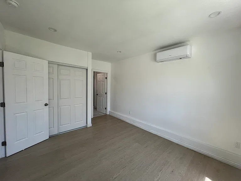 527 N Soldano Ave #527 — Photo 18