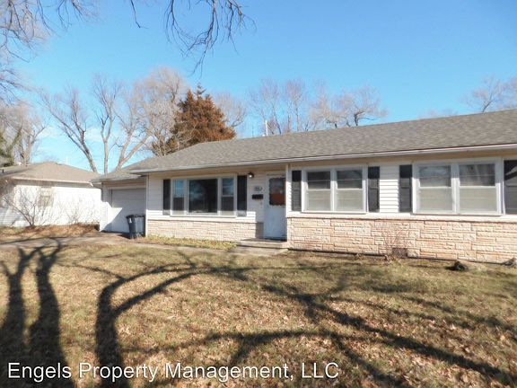 2nd image of 1306 N Crescent Dr