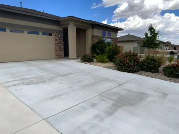 785 Palomino Dr, Fernley, NV 89408