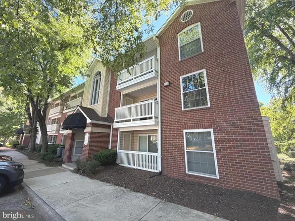 1534 Lincoln Way APT 204, McLean, VA 22102