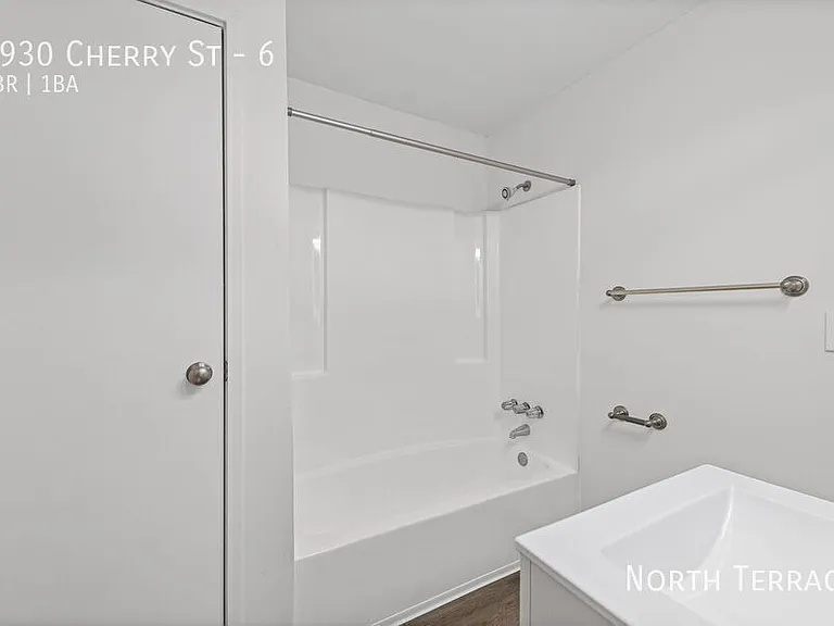 Cherry Street Apartments — Photo 39