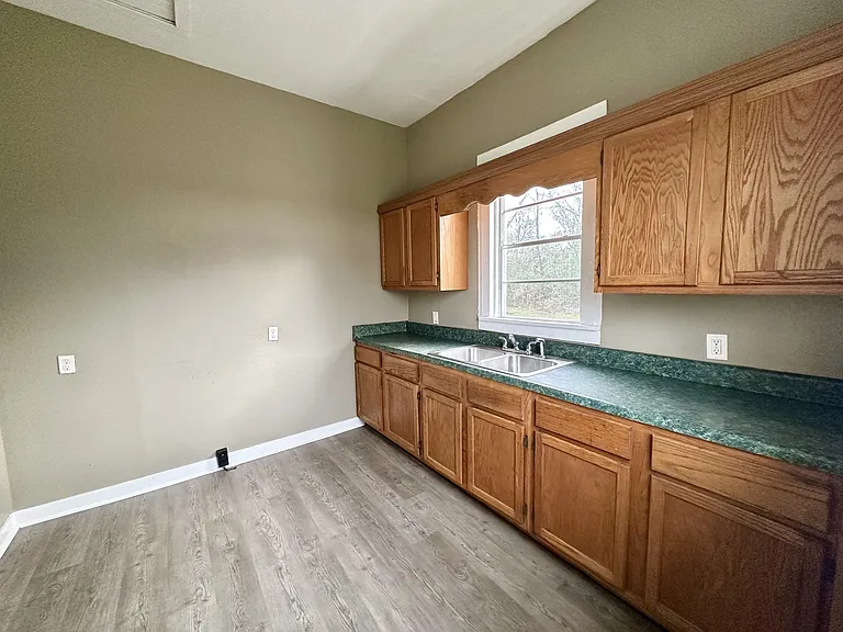 1332 15th Pl SW — Photo 6