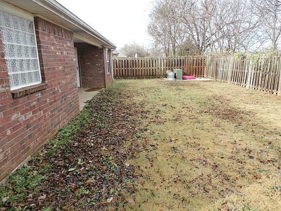 5th image of 3901 W Amour Dr