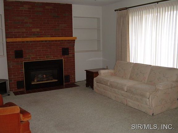 4th image of 416 E Kirkland Dr