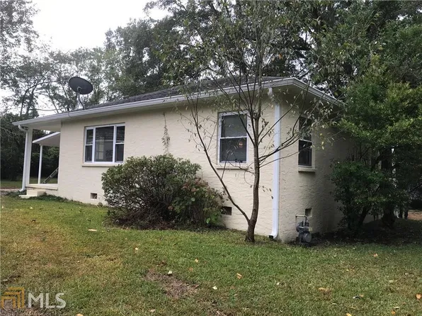 6694 Sunny Acres Dr, Lithia Springs, GA 30122