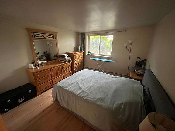 4th image of 2018 N Oakland Ave APT 1