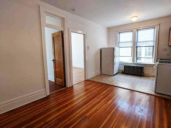 2nd image of 2566 42nd St APT 3F