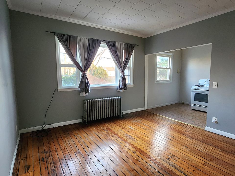 1st image of 15-13 124th St Floor 2