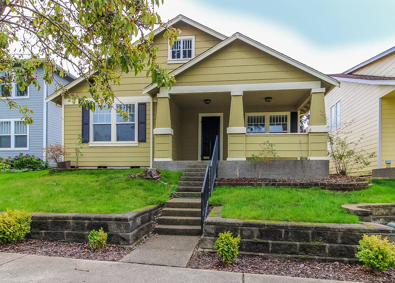 Desirable DuPont Rambler with AC-1461 Montgomery St — Photo 1