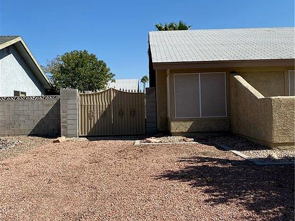 5th image of 4688 Trevins Ave