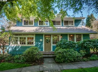 4217 SW Carson St, Portland, OR 97219