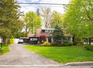 224 Rockland Ave, River Vale, NJ 07675
