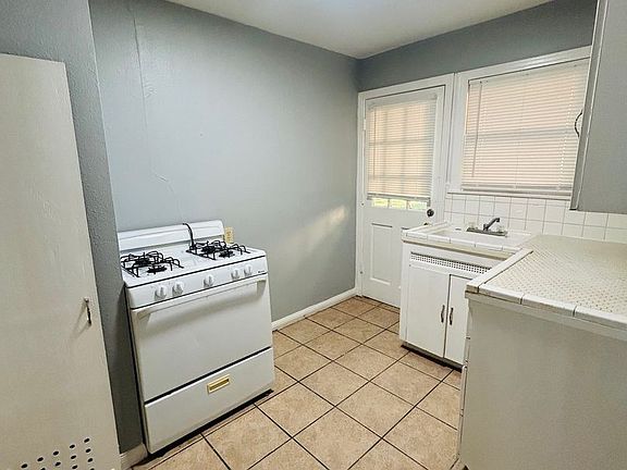 5th image of 1112 N 34th St APT 105