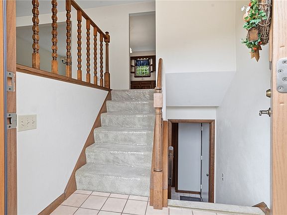 5th image of 1409 Royal Park Blvd