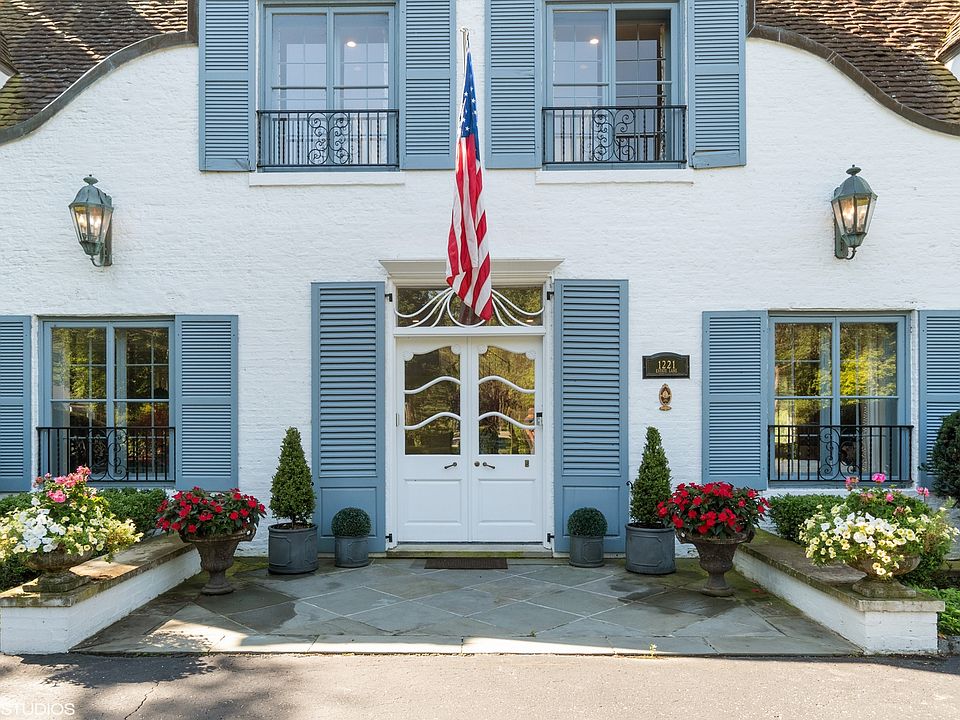 1221 S Estate Ln, Lake Forest, IL 60045 Zillow