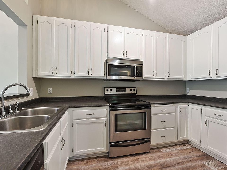 1st image of 7500 Edinborough Way APT 3302