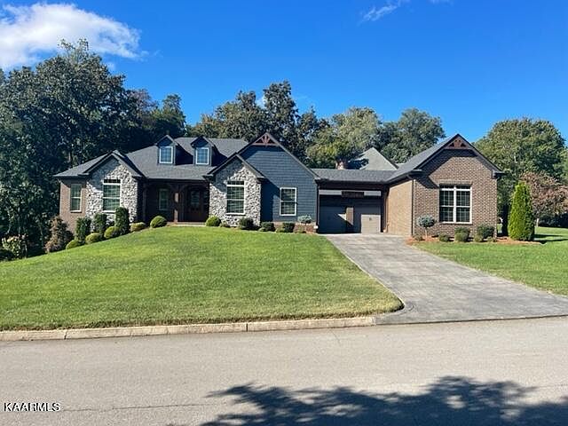 1st image of 1613 Botsford Dr