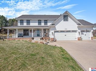 16718 Spring Cir, Omaha, NE 68130