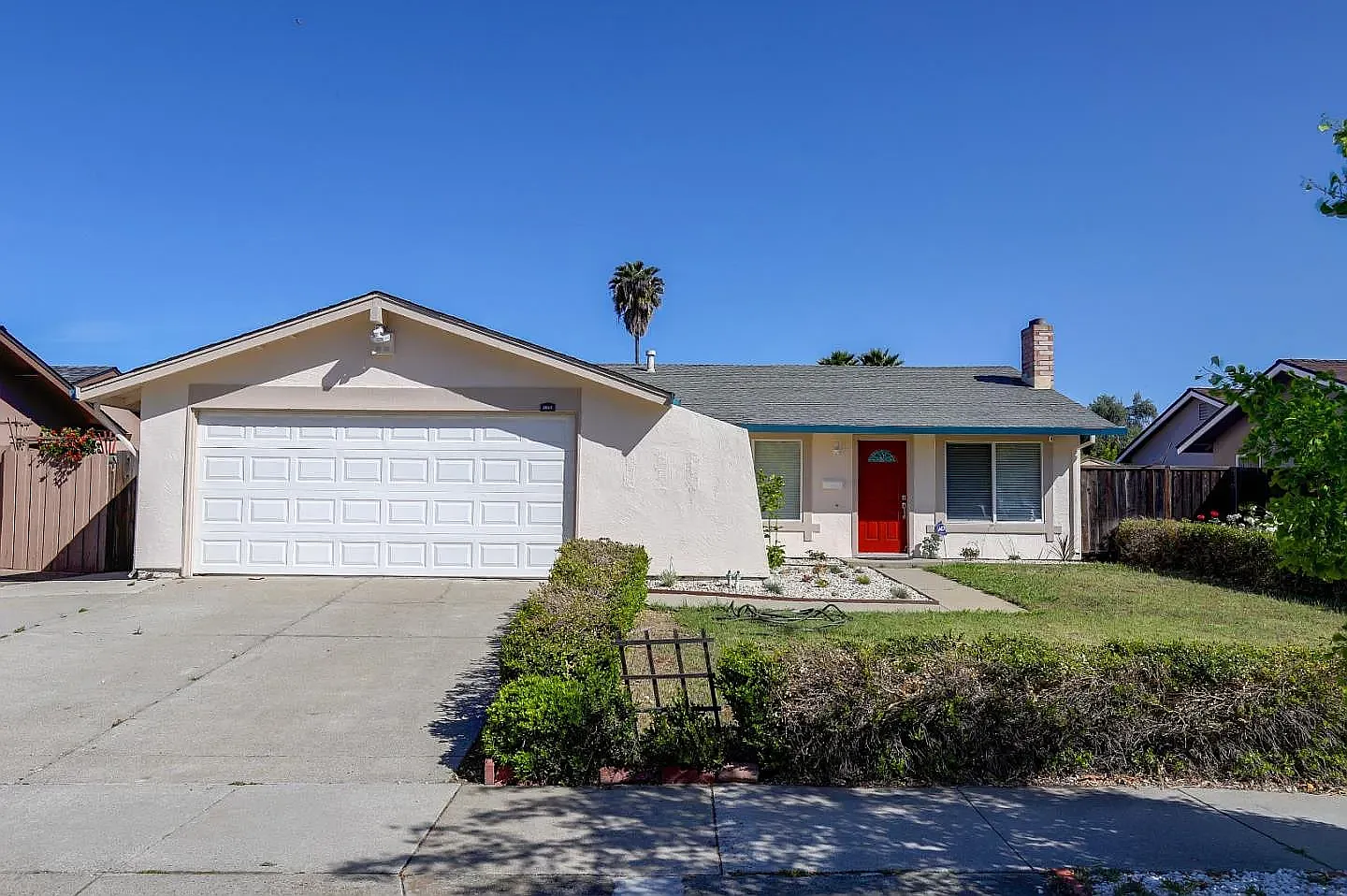 3 bed, 1234 sqft, $4,300 — Photo 1