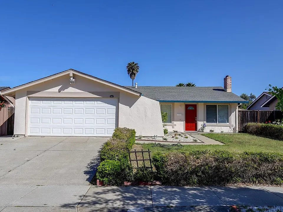 2015 Autumntree Ct