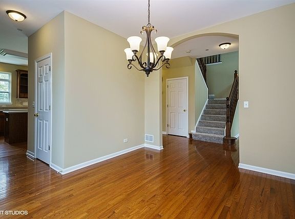 5th image of 2089 Cabrillo Ln