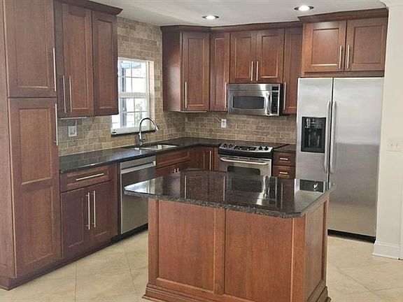 3rd image of 8822 Bay Pointe Dr #203
