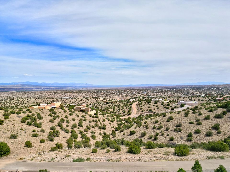 1st image of On Camino Alto
