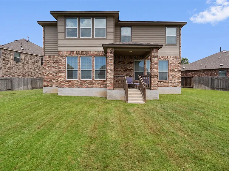 1208 Ravenside Cv — Photo 38