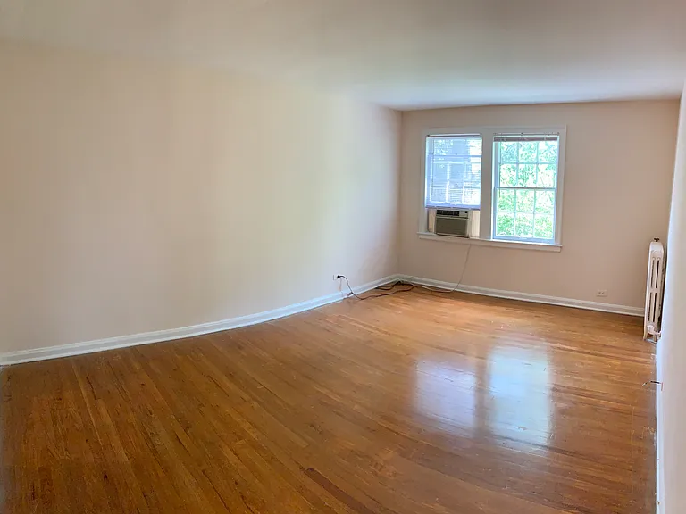 2827 Thornhill Rd — Photo 18