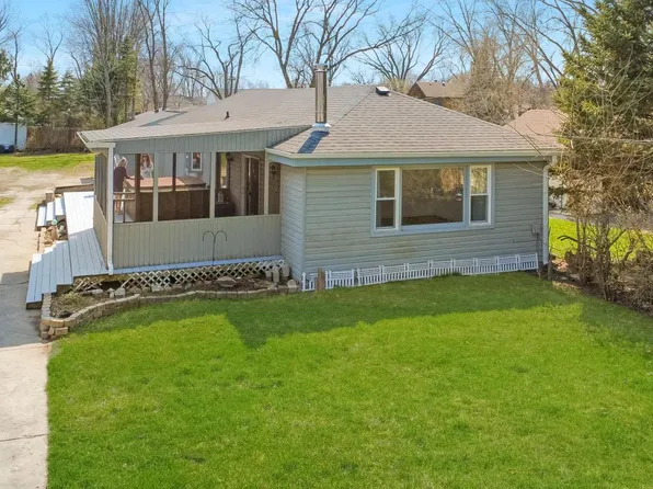 1521 Skinner DRIVE, Twin Lakes, WI 53181