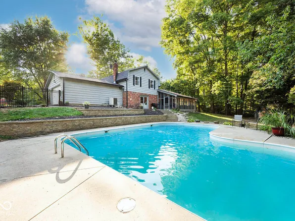 698 E Edgewood Dr, Danville, IN 46122
