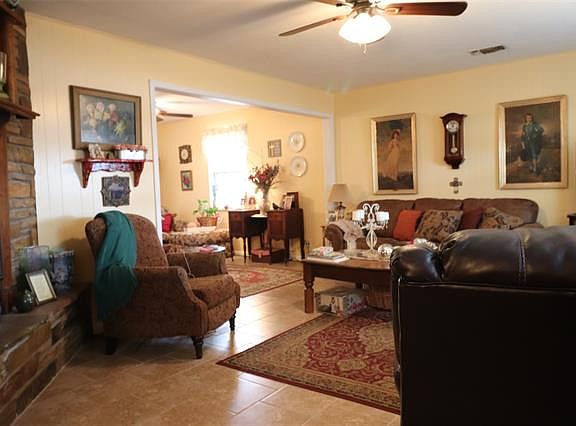 4th image of 4801 County Road 136