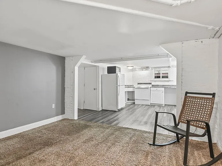 1301 Whittier Ave — Photo 14