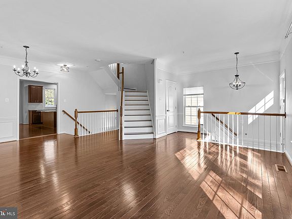 4th image of 18610 Little Star Ln