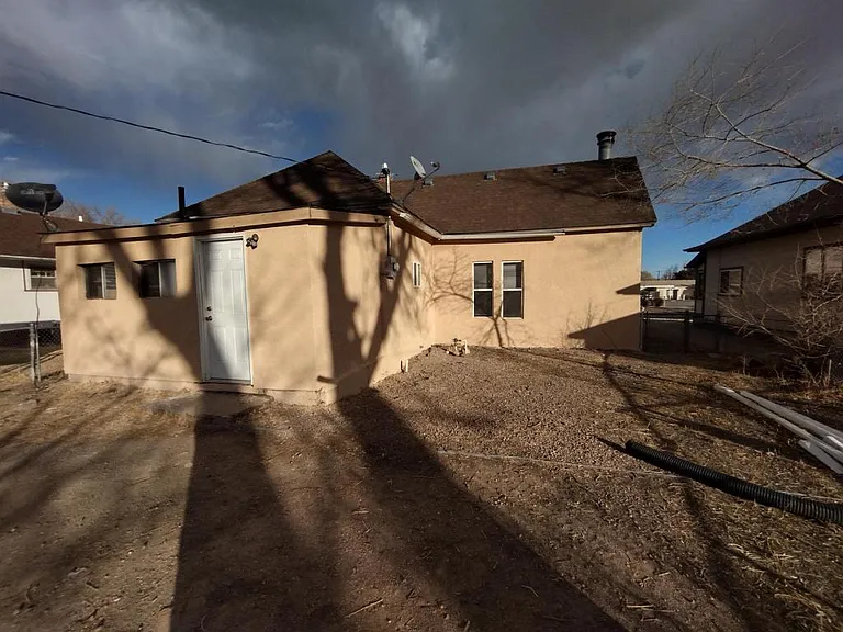 2609 N Grand Ave — Photo 9