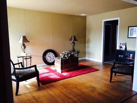2nd image of 4101 SE 27th St