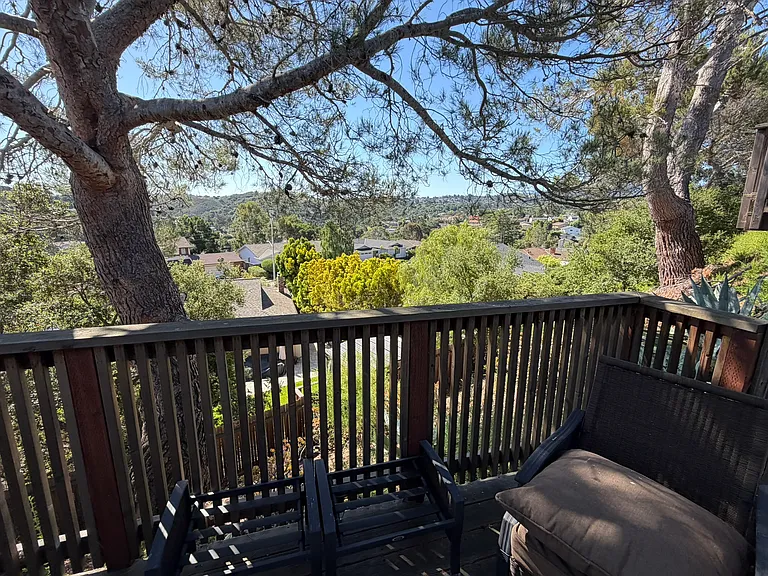 1355 Palos Verdes Dr — Photo 7