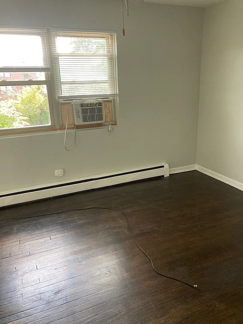 1 bed, 725 sqft, $1,500 — Photo 4