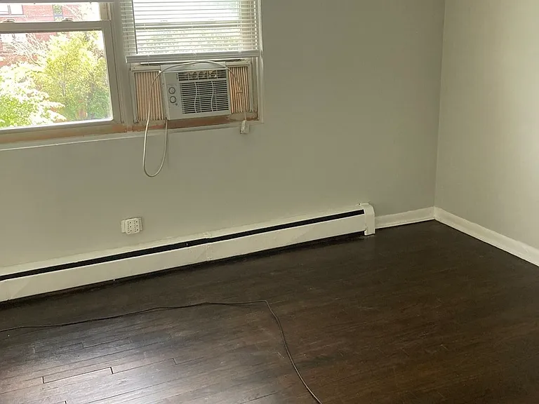 2420 W Berwyn Ave #304 — Photo 4