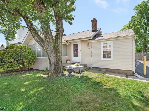 15 Volker Ln, Livingston Twp., NJ 07039