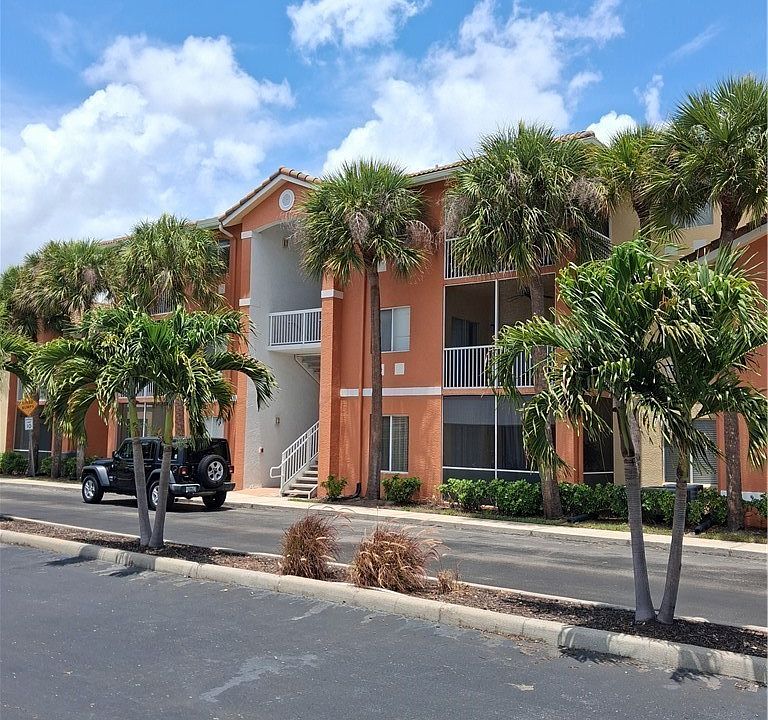 1st image of 6361 Aragon Way APT 101