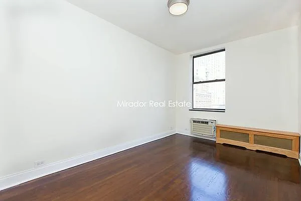 Rented by Mirador Real Estate | media 35