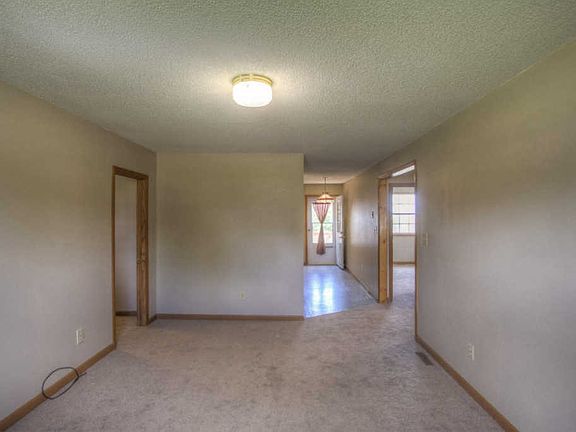 2nd image of 1002 Bellevue St