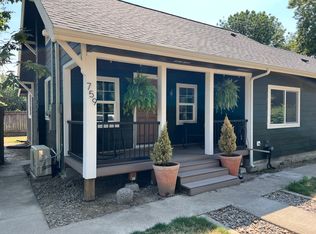 759 D St, Independence, OR 97351