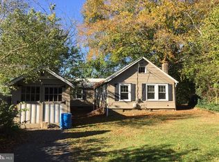 340 W Burlington St, Bordentown, NJ 08505